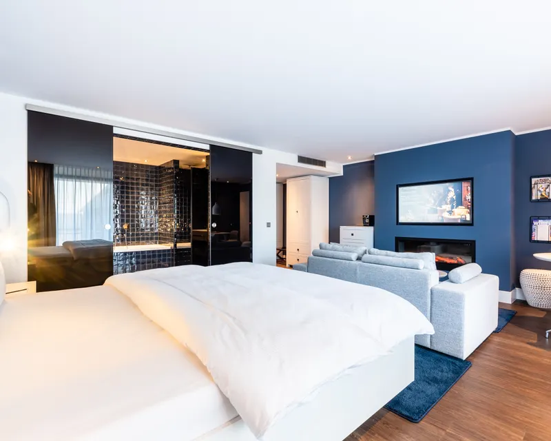 Junior Suite blue
