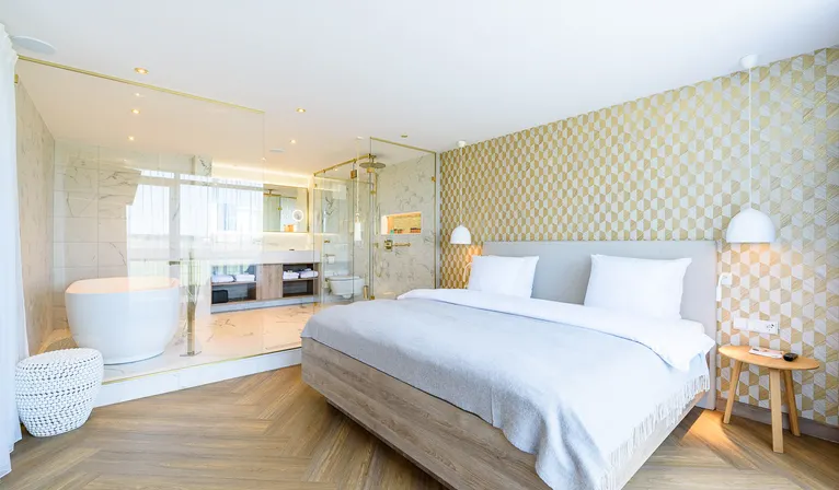 JuniorSuite Topaz