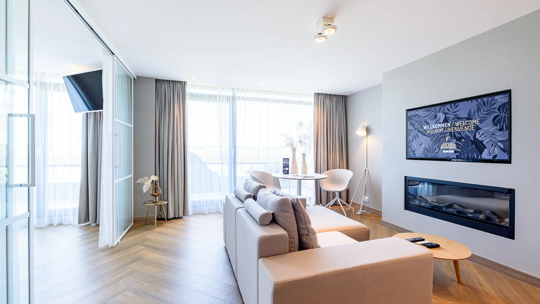 JuniorSuite Topaz