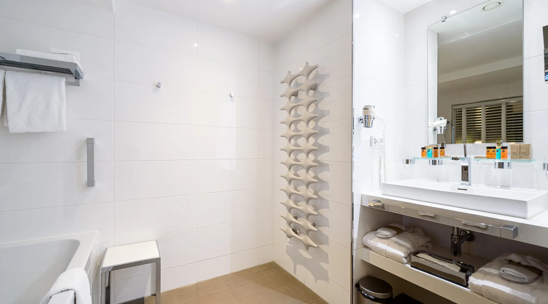 JuniorSuite Emerald