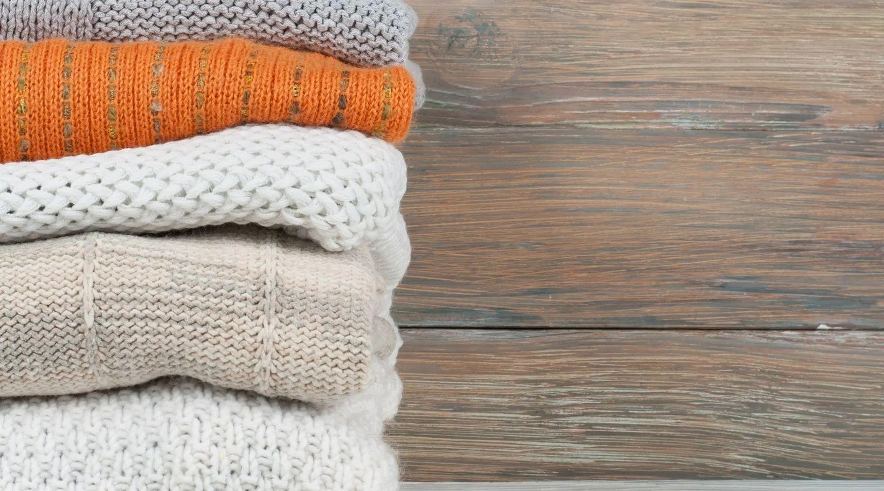 stapel-truien-herfst-knus-valk-verrast crop