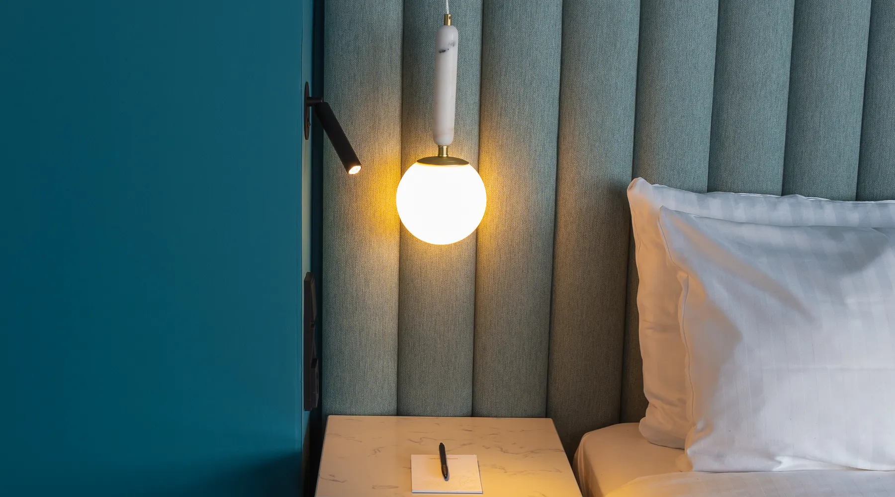Executive#342 Detailfoto_Lampe_Bett