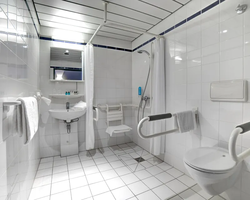 Standard disabled room