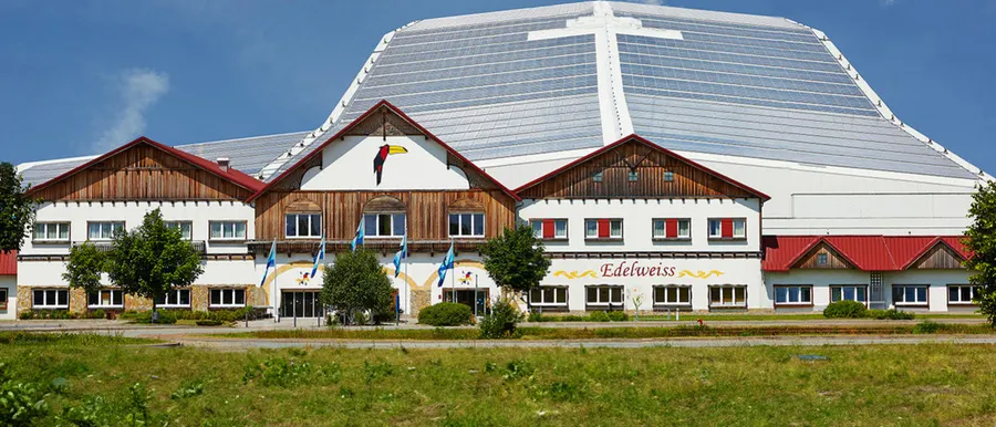 HotelundSkihalle