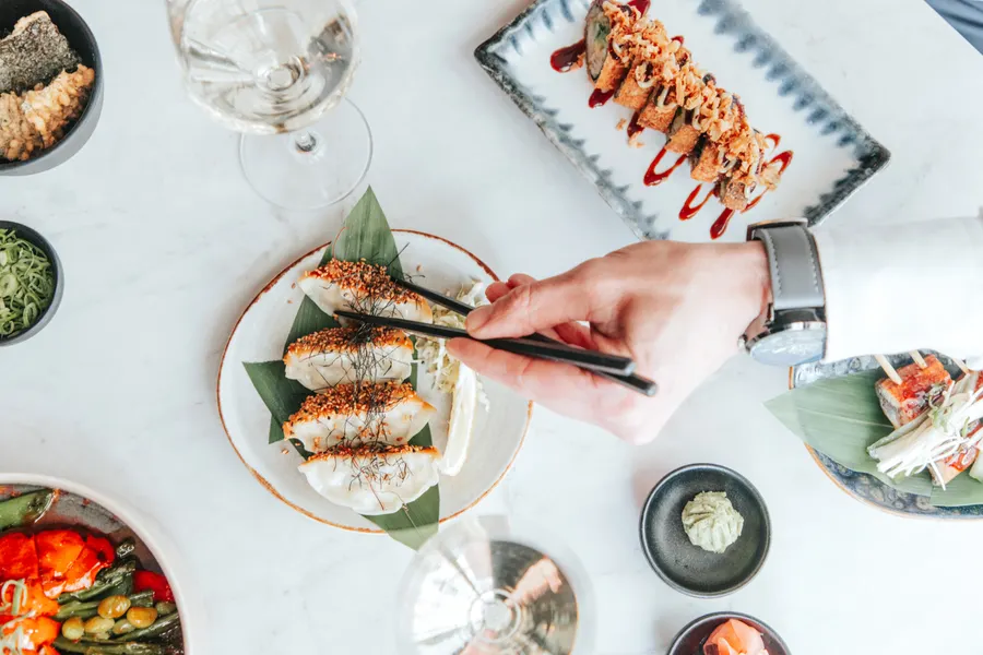 OZZO Sushi & Oriental package