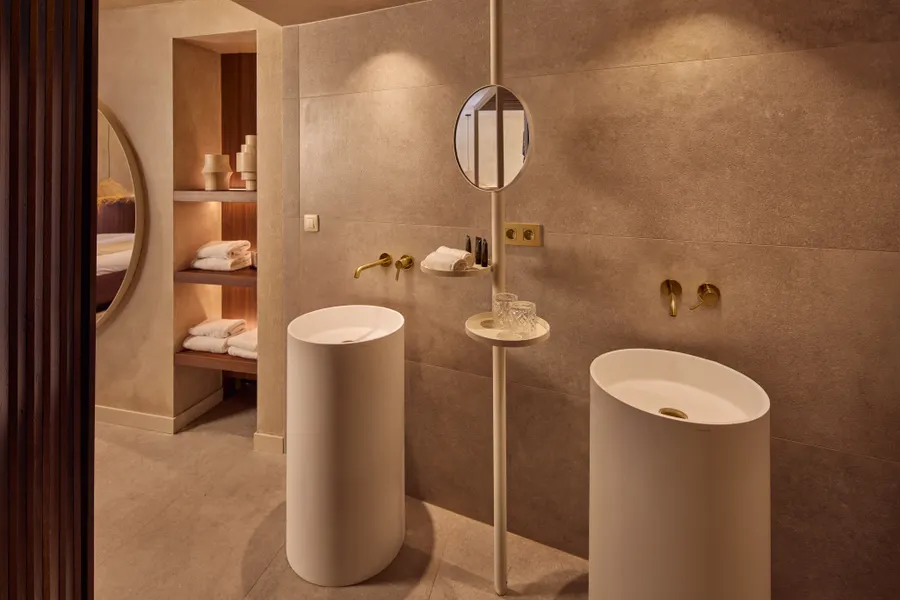 nomad suite