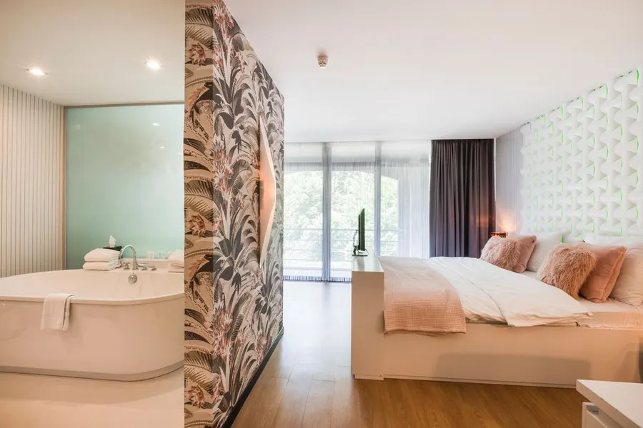 Ambassade Superior Suite