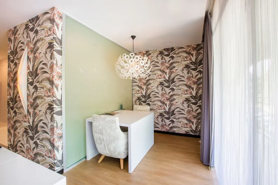 Ambassade Superior Suite