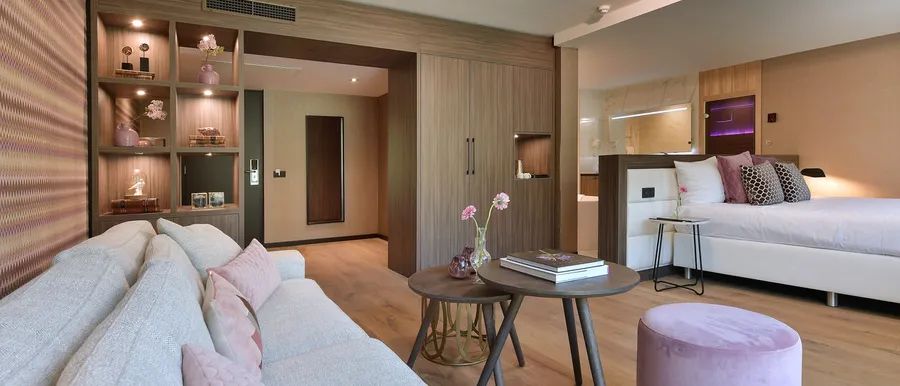Empire Suite