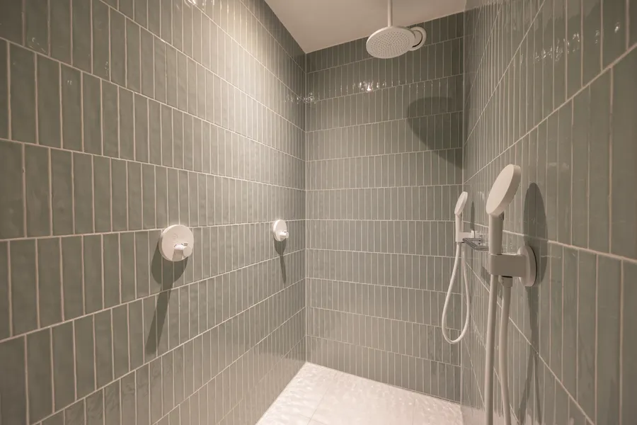 luxury bathroom suite