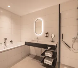Mivakamer 4