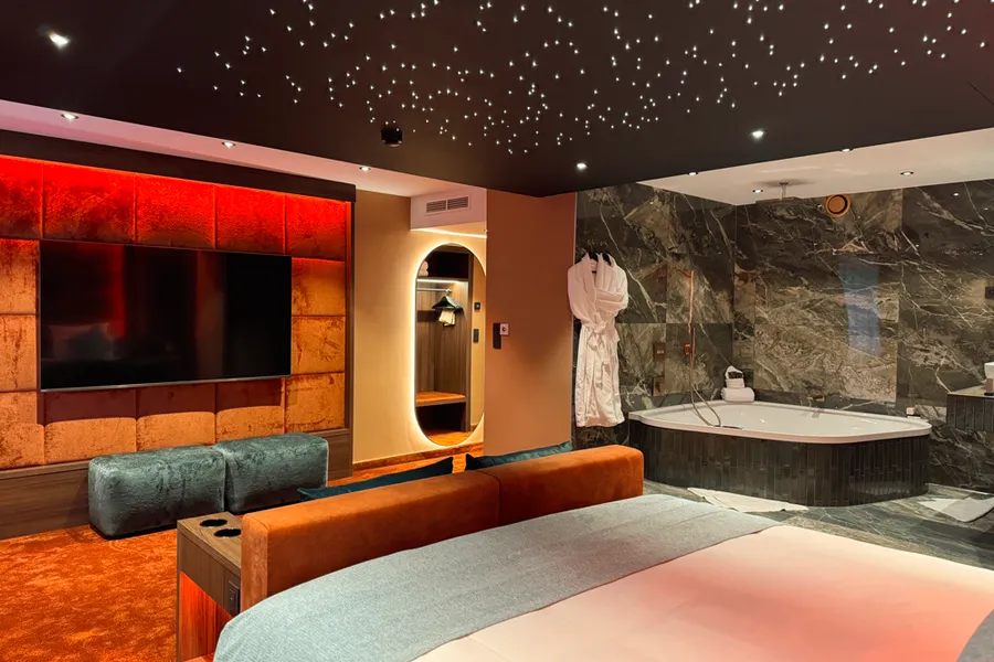 Suite Cosy spacieuse à l’hôtel Nivelles-Sud avec Wi-Fi et télévision
