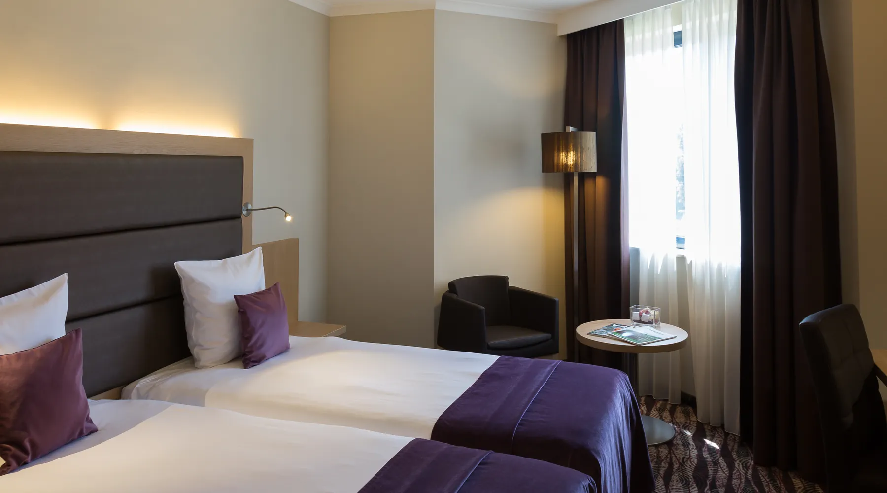 Chambre économique avec lits jumeaux à l’hôtel Van der Valk Nivelles