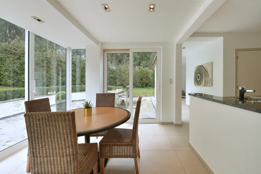 Dining room 2