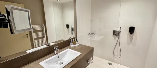 Double room with shower