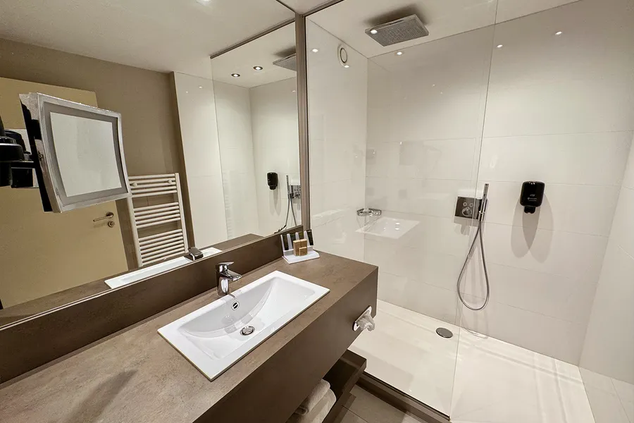 Double room with shower