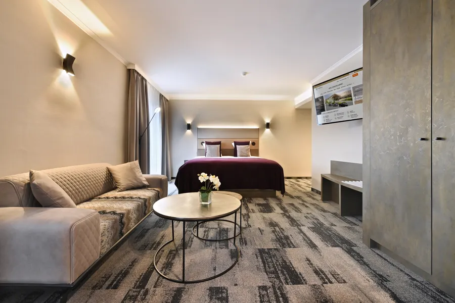 Family room - Salon et grand lit