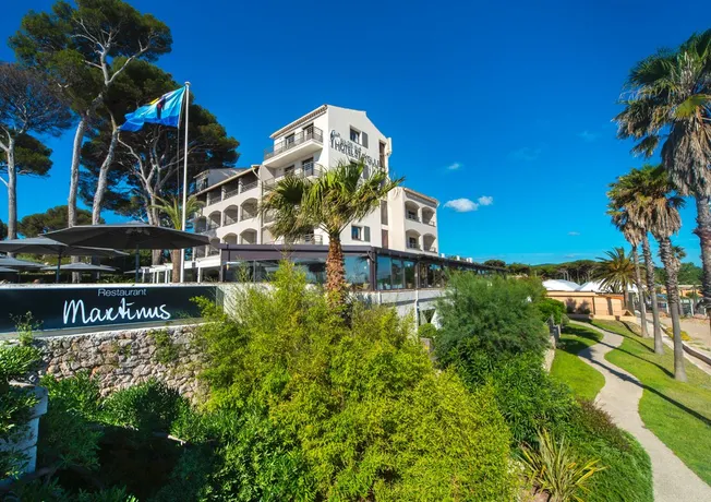 Front view of Hotel Saint Aygulf