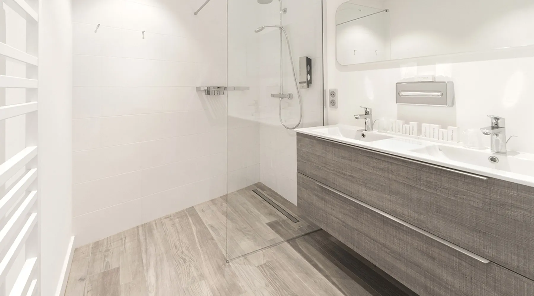 Harbour Royal Suite