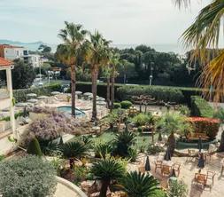 Chambre 3 pers vue jardin avec balcon