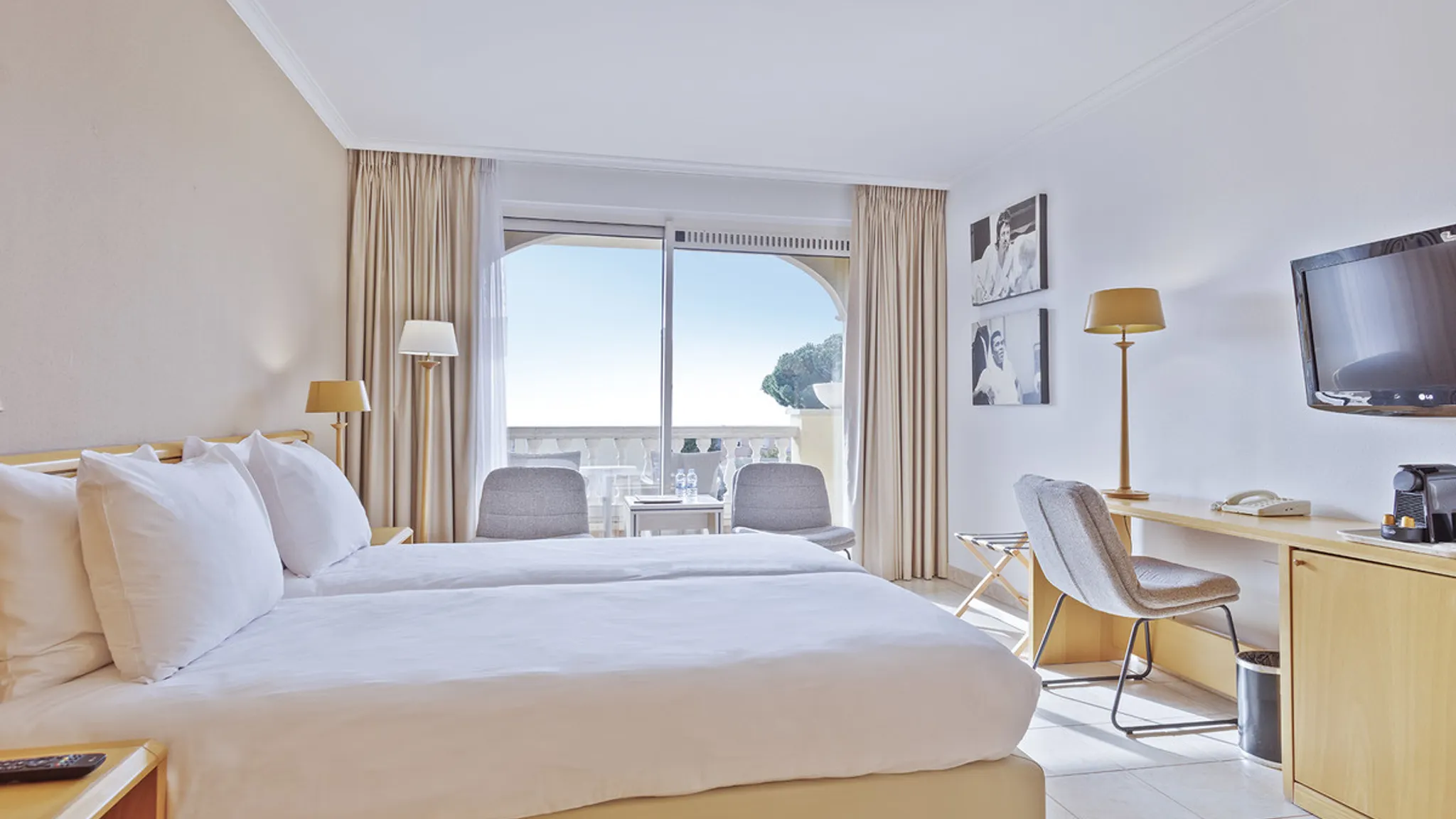 Formule 1 Arrangement - Van der Valk Hotel Barcarola.