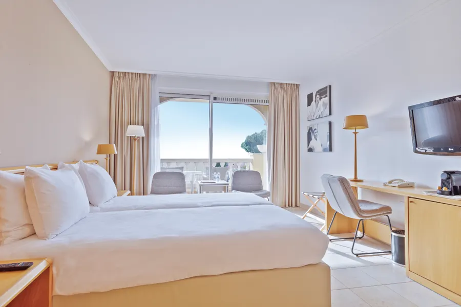 junior suite - pool view - Van der Valk Hotel Barcarola