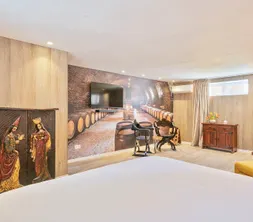 Bodega suite