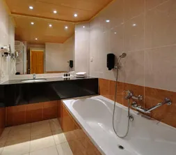 Salle de bain - Van der Valk Hotel Barcarola