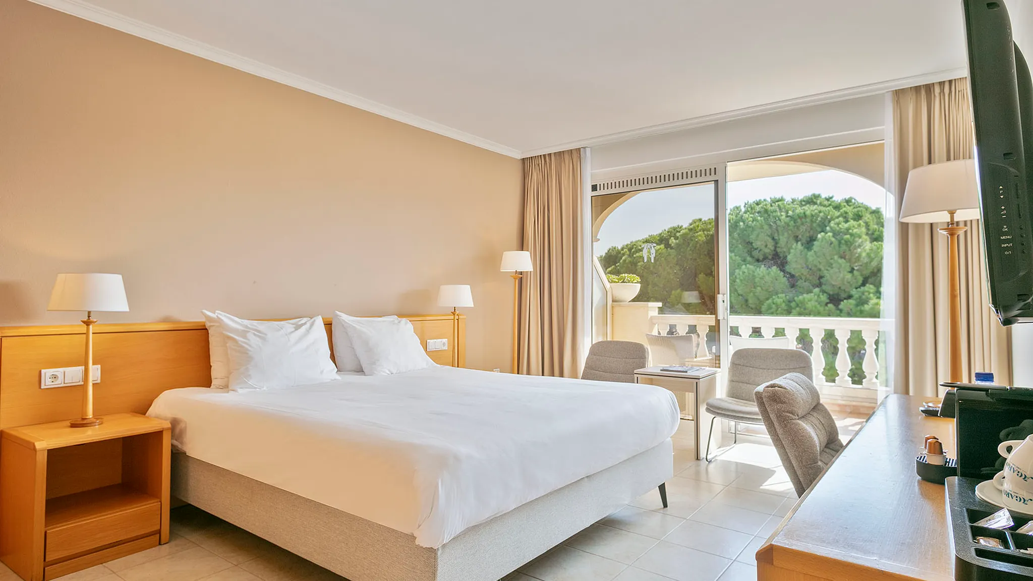 Chambre avec balcon
