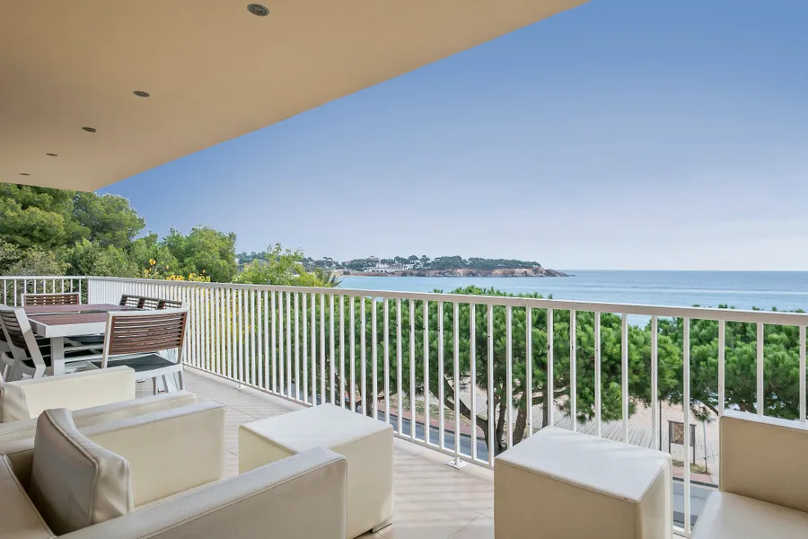Balcon avec vue sur la mer