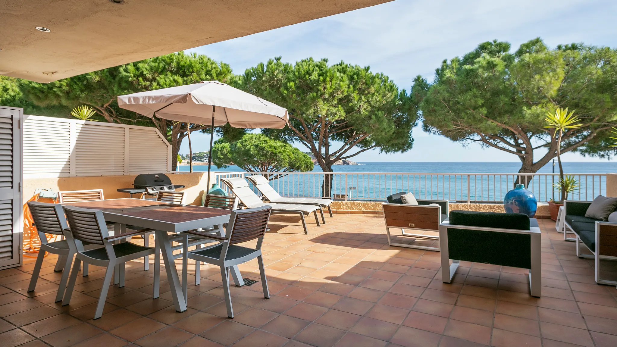 Terrace with sea view