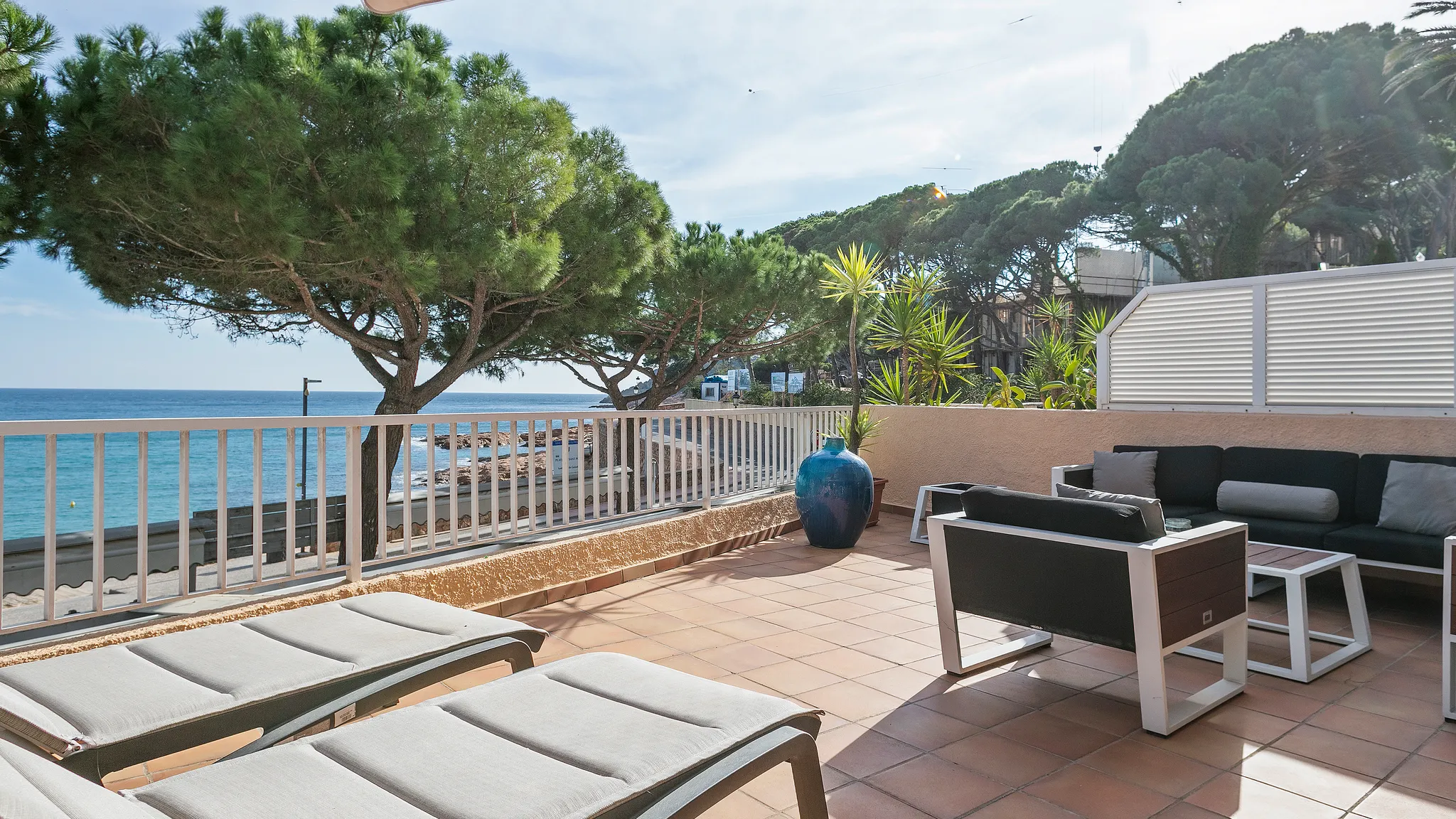 Terrace with sea view