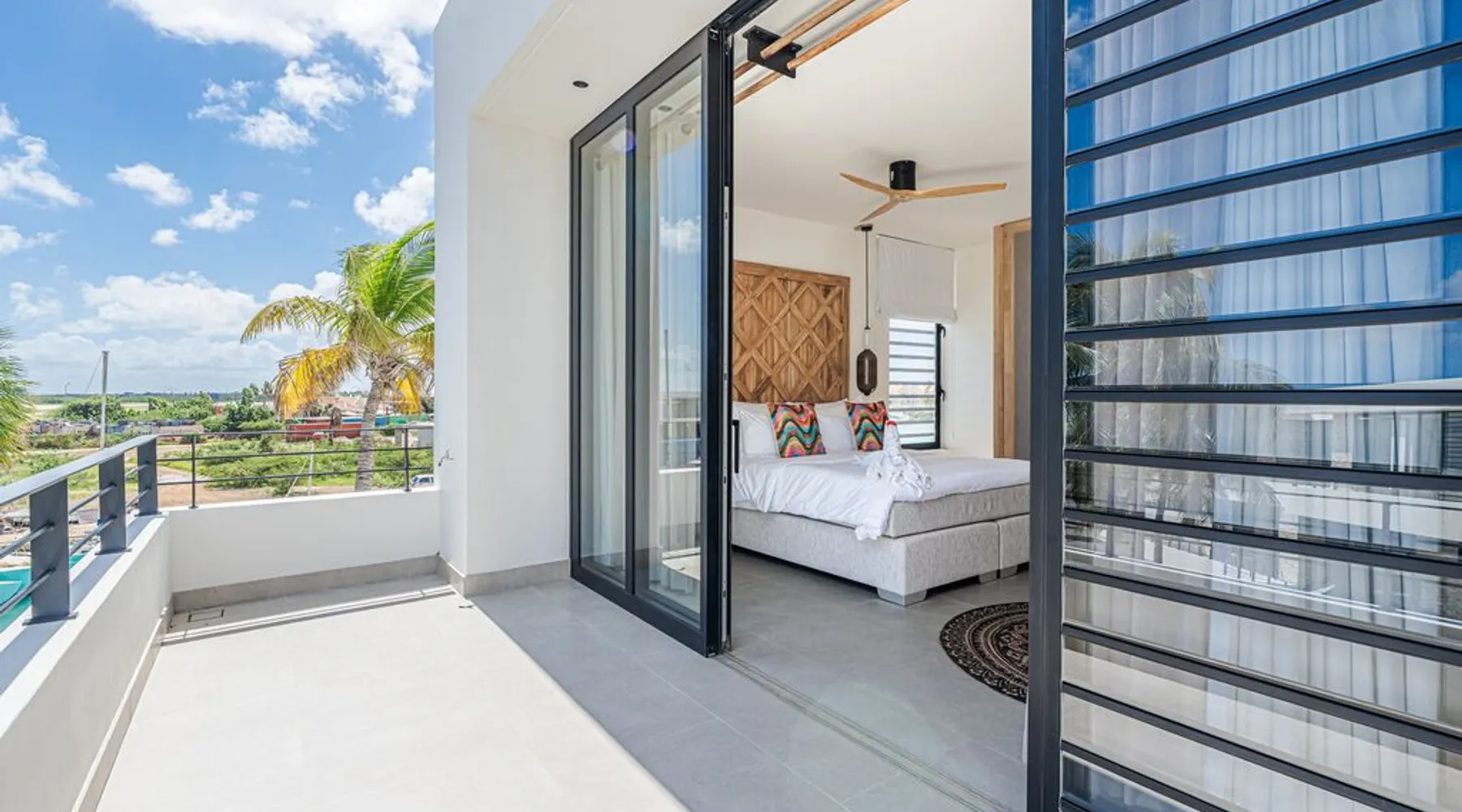 Ocean view penthouse oceanfront