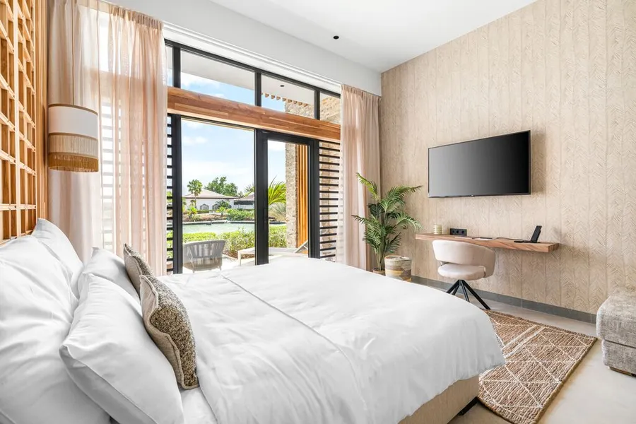 Deluxe Room Laguna