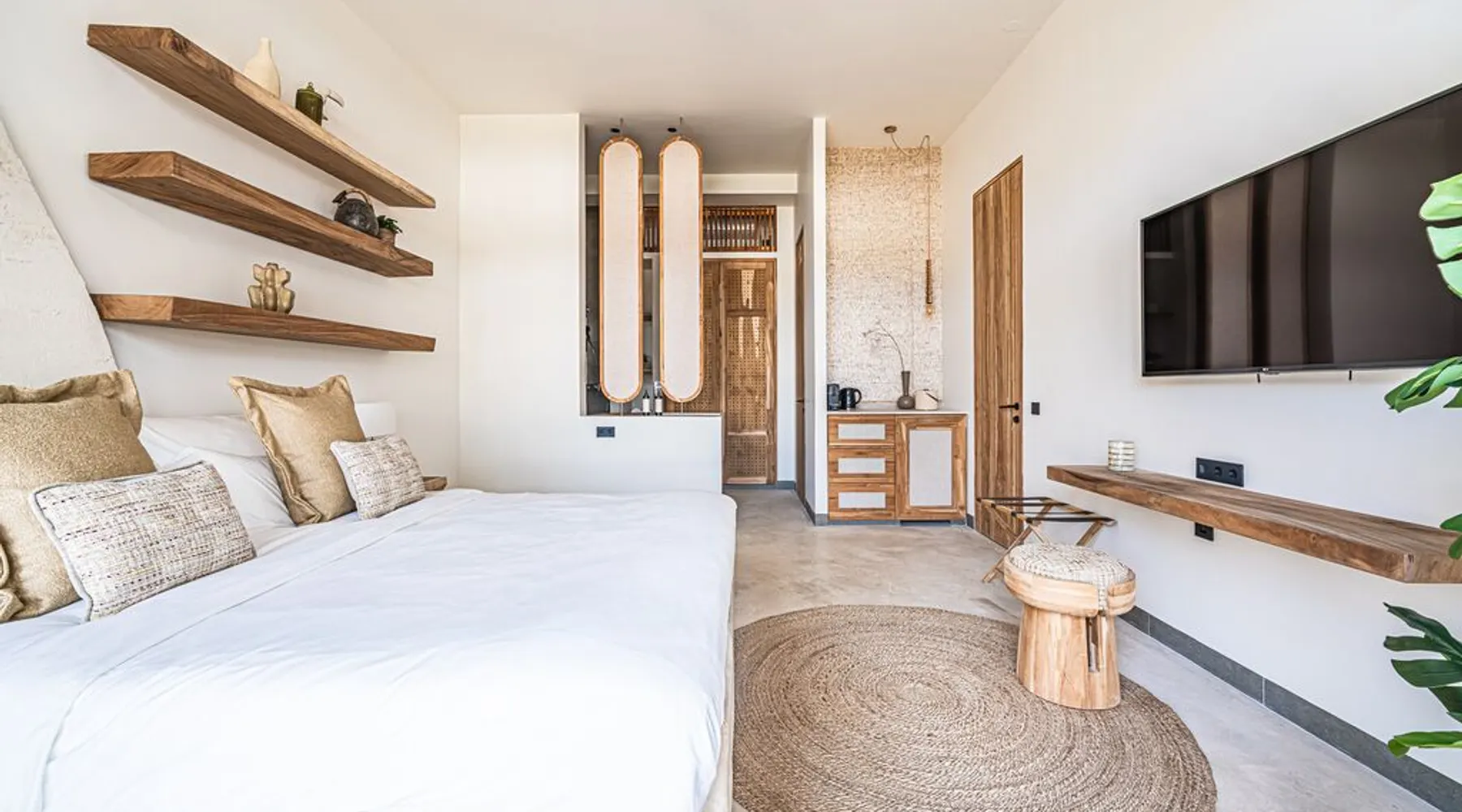 Deluxe Room Family